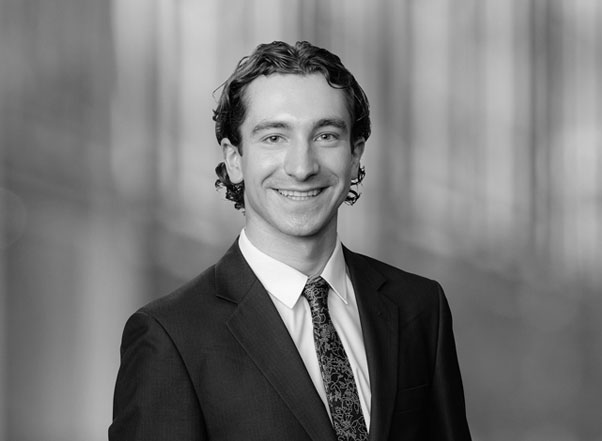 STA0022254 Graduate Photo_Julian Grimm.jpg